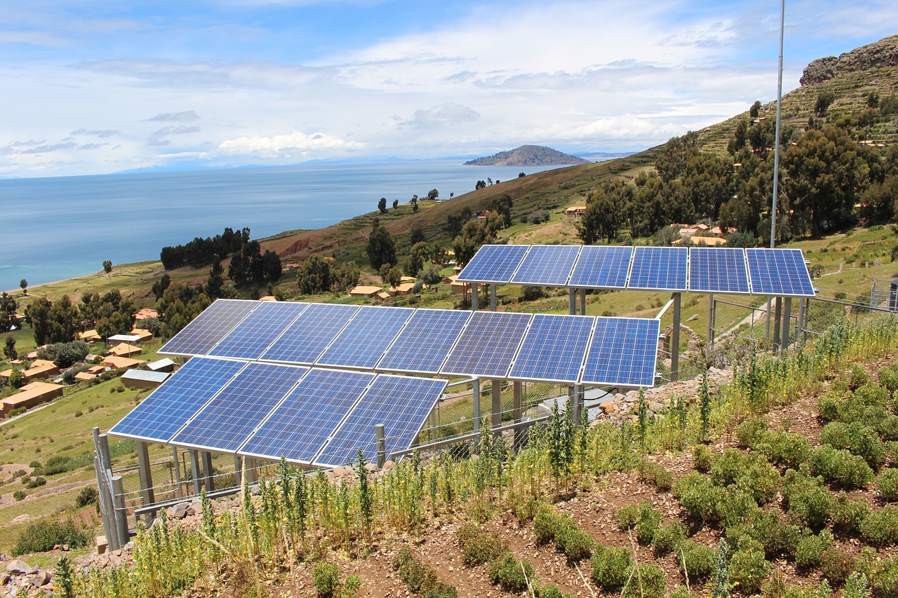 A Guide to Powering your Recreational Vehicle with Green Energy